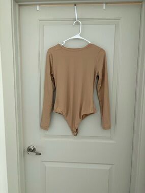 Quince Long-Sleeve One-Piece Bodysuit in Camel NWT Size L